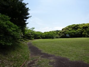 広場に現れた松爺さん（2）