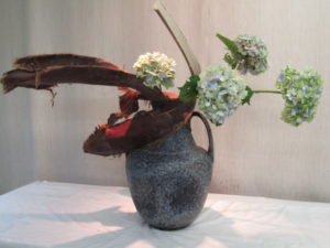 雨は豪雨となり、果てしなく降りつずく